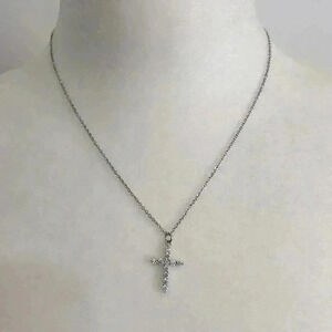 BNWOT cubic zirconia  necklace